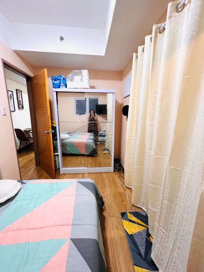 New Fully Furnished Cozy 2 Bedroom Staycation Condo Unit With Pool Cainta Bagian luar foto